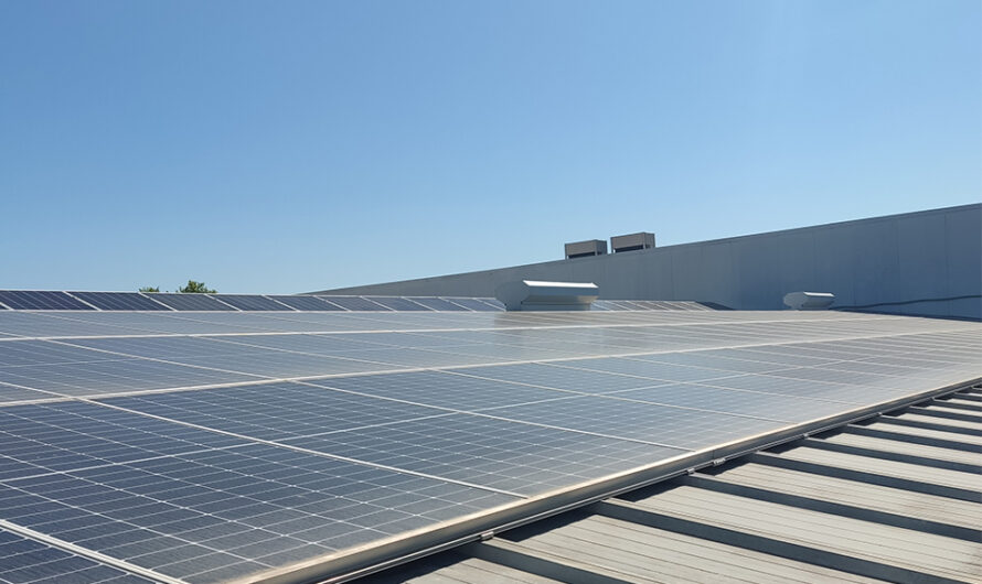 ☀️ ¿Microinversores o Inversor Central? La guía definitiva para no fallar en tu instalación fotovoltaica
